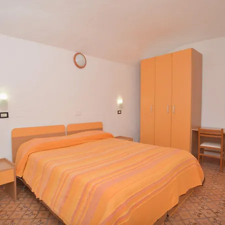 Regina Del Mare 2*