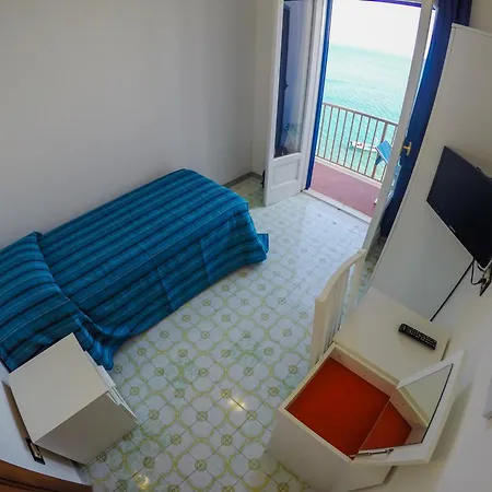 Hotell Regina Del Mare 2*