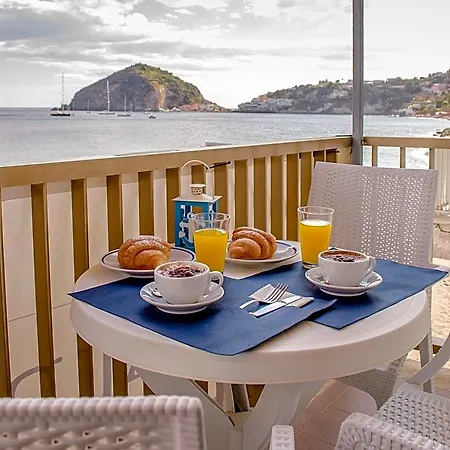 فندق Regina Del Mare 2*