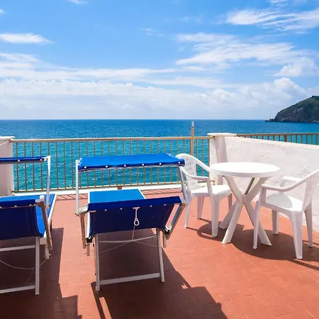 Hotell Regina Del Mare Barano dʼIschia