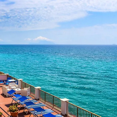Hotell Regina Del Mare Barano dʼIschia