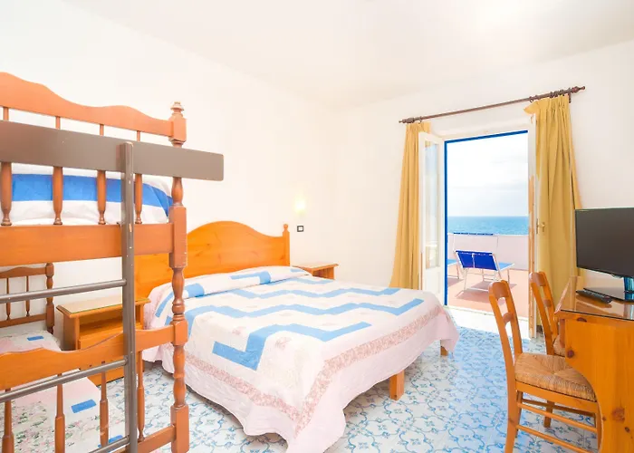 Regina Del Mare Hotel 2*