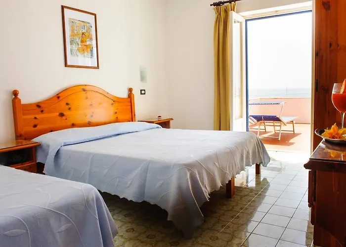 Hotel Regina Del Mare Barano dʼIschia