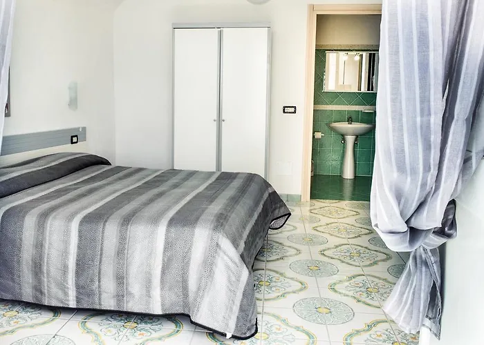 Hotel Regina Del Mare 2*